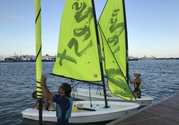 Vela adults dissabte tarda